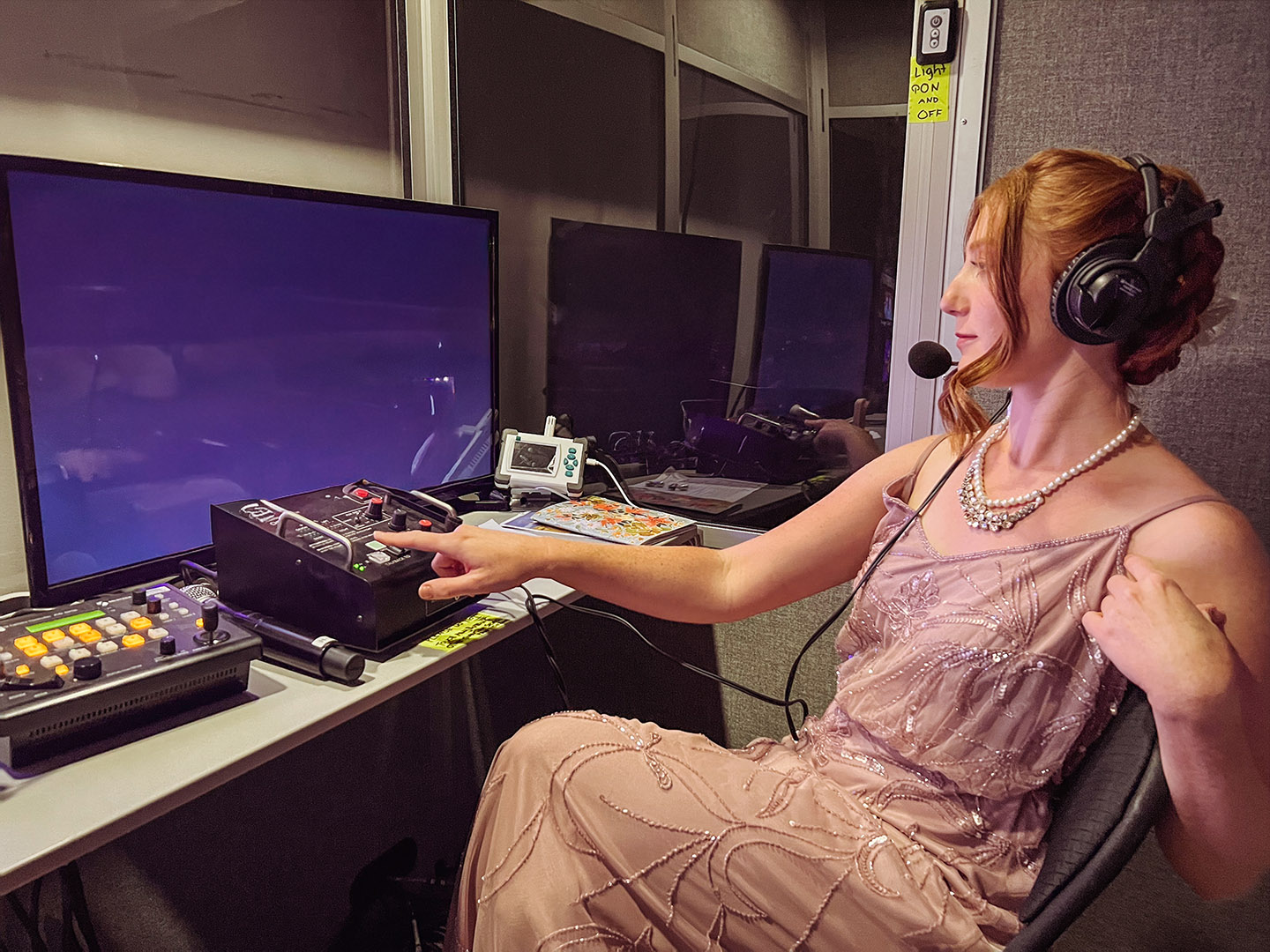 Lydia-Bridgerton-Live-booth