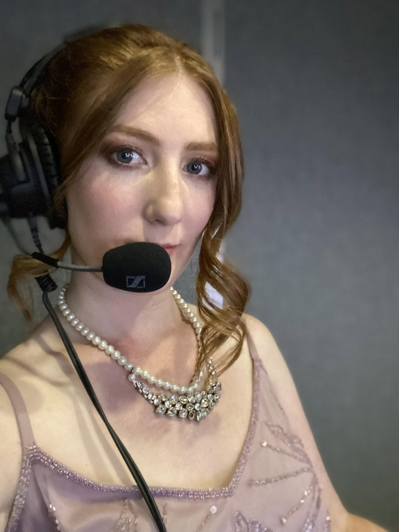 Lydia_Bridgerton_Live-booth-selfie